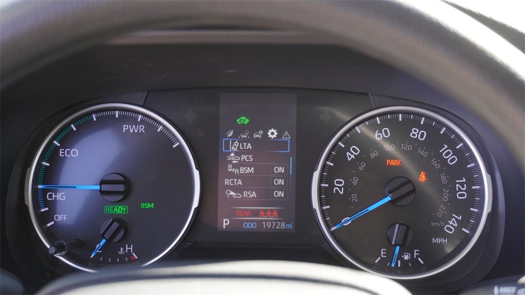 2022 Toyota RAV4 Hybrid XLE