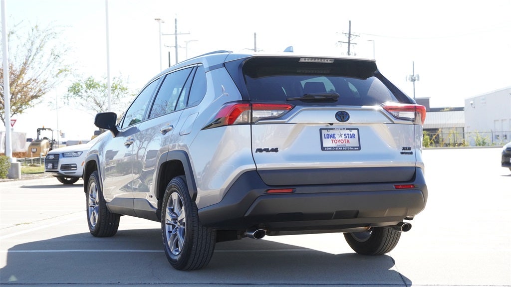 2022 Toyota RAV4 Hybrid XLE