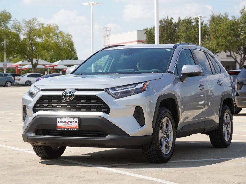 2025 Toyota RAV4 Hybrid XLE