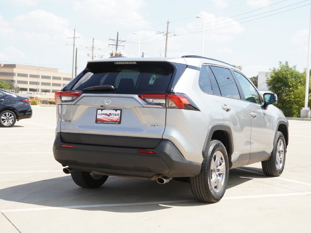 2025 Toyota RAV4 Hybrid XLE