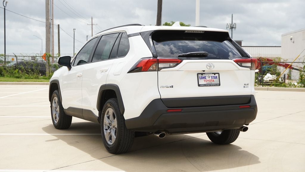 2025 Toyota RAV4 Hybrid XLE