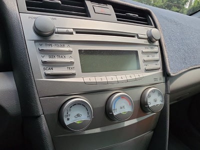 2010 Toyota Camry LE