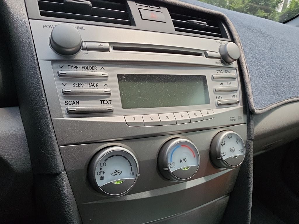 2010 Toyota Camry LE