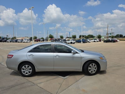 2010 Toyota Camry LE