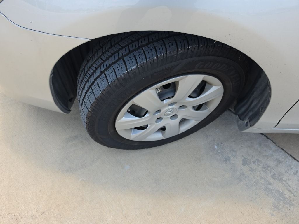 2010 Toyota Camry LE