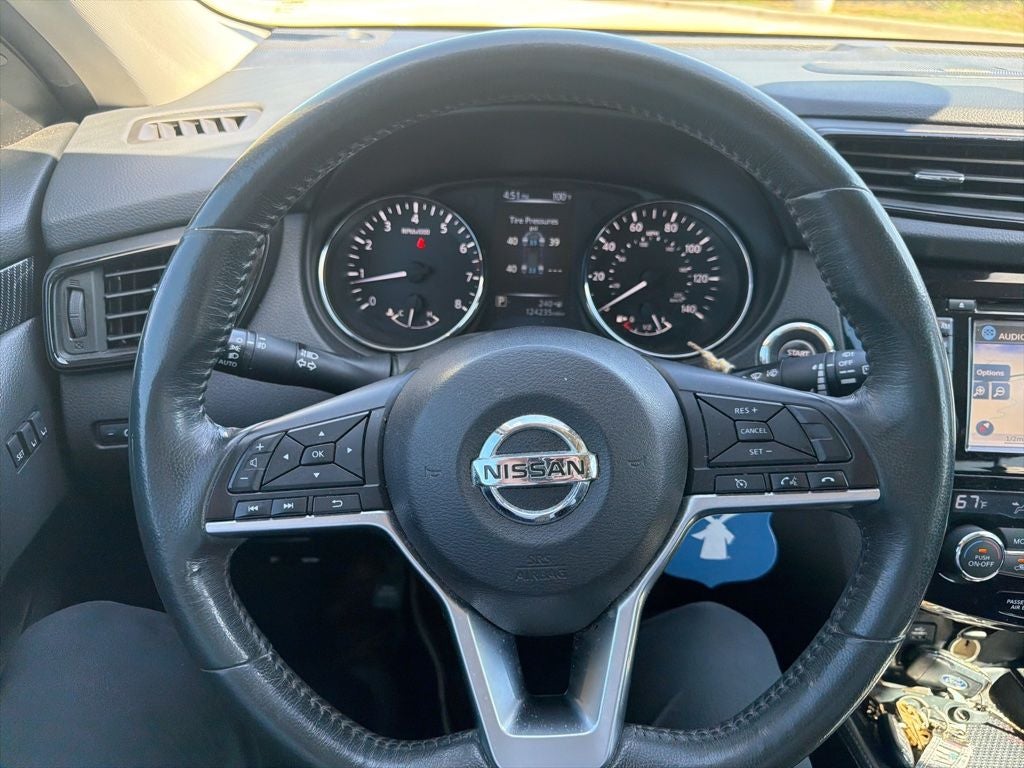 2017 Nissan Rogue SL