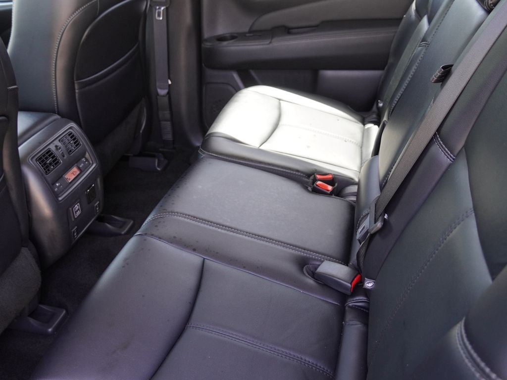 2018 Nissan Pathfinder SL