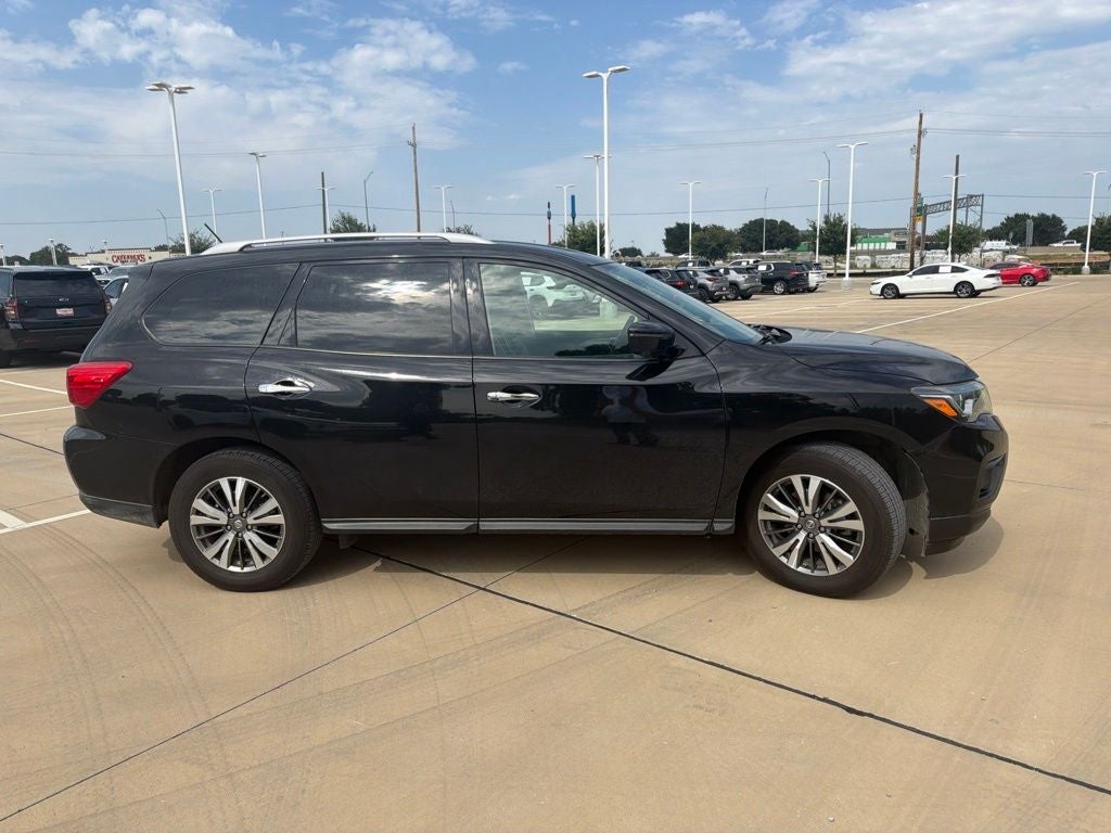 2018 Nissan Pathfinder SL