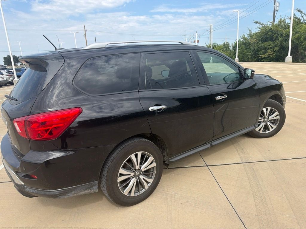 2018 Nissan Pathfinder SL