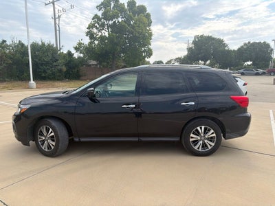 2018 Nissan Pathfinder SL