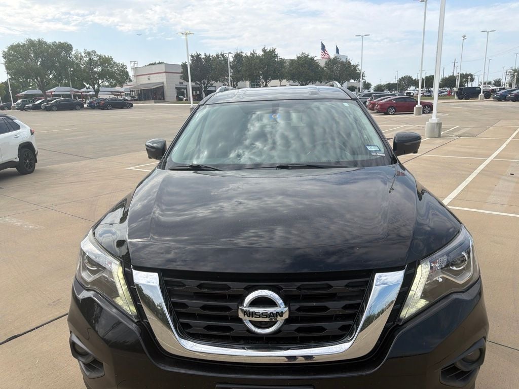2018 Nissan Pathfinder SL