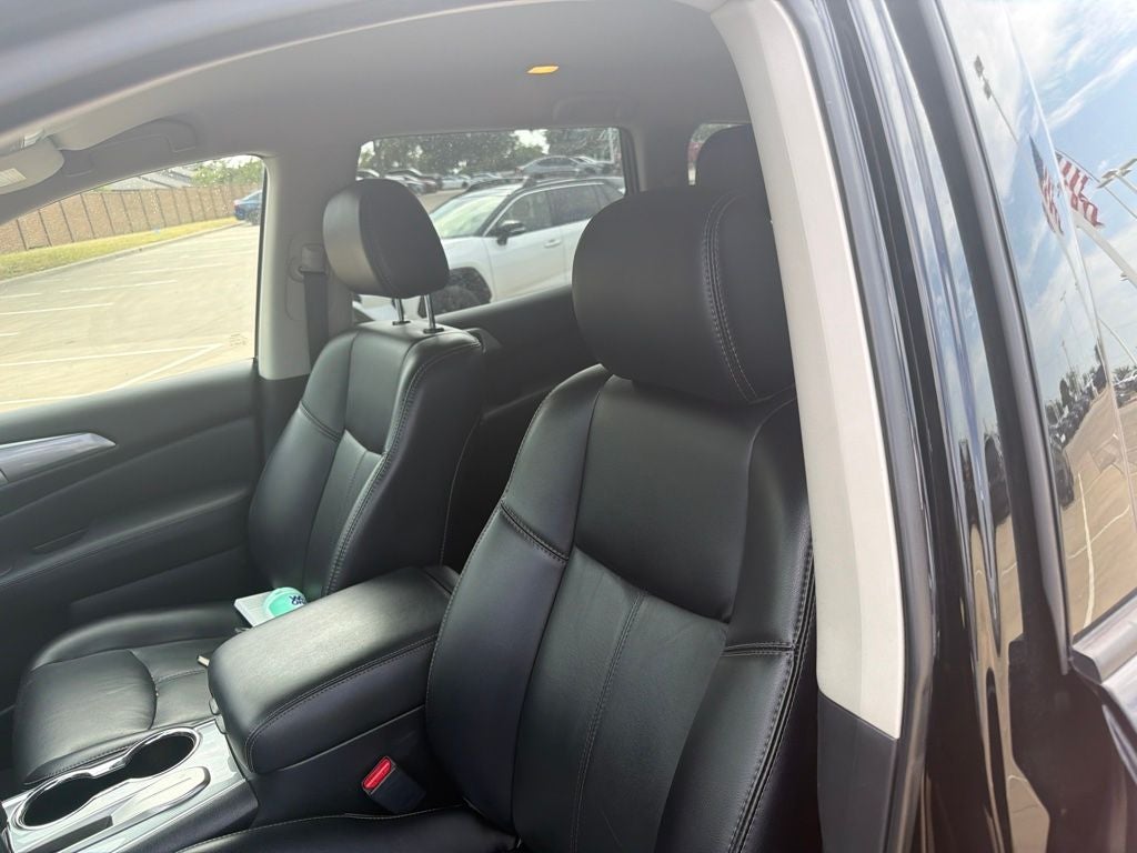 2018 Nissan Pathfinder SL