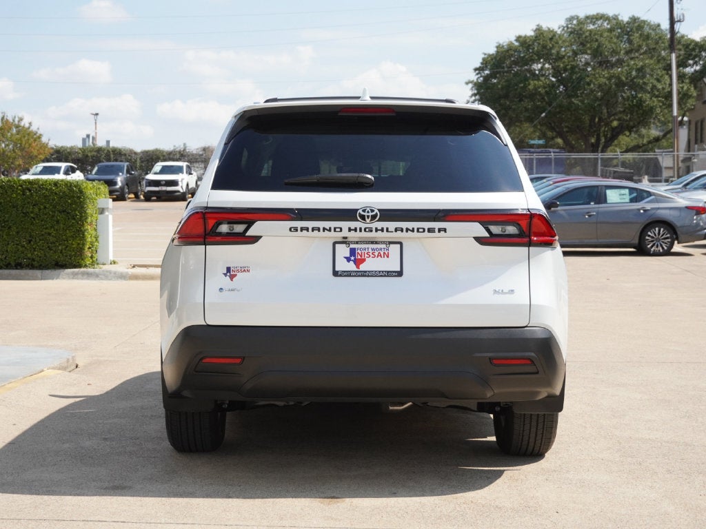 2026 Toyota Grand Highlander Hybrid XLE