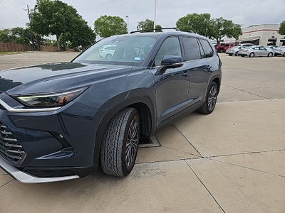 2024 Toyota Grand Highlander Hybrid MAX Platinum