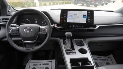 2024 Toyota Sienna Woodland Edition