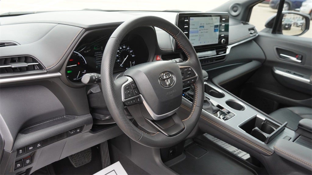 2024 Toyota Sienna Woodland Edition