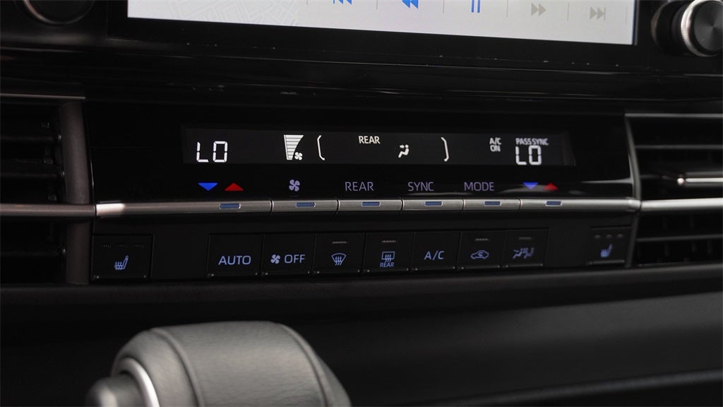 2024 Toyota Sienna Woodland Edition