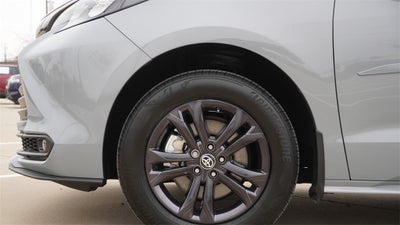2024 Toyota Sienna Woodland Edition