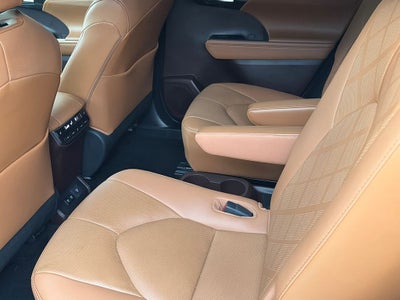 2021 Toyota Highlander Platinum