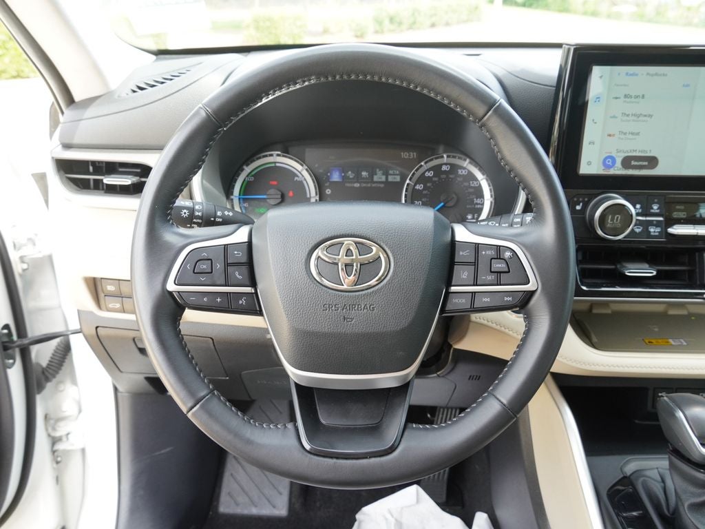 2025 Toyota Highlander Hybrid XLE