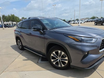 2023 Toyota Highlander XLE