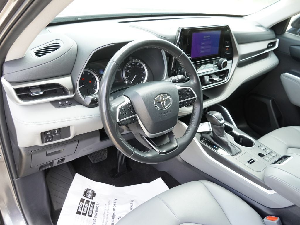 2024 Toyota Highlander XLE