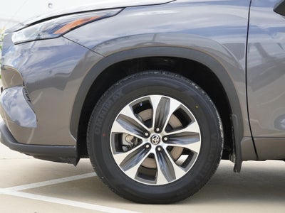 2024 Toyota Highlander XLE