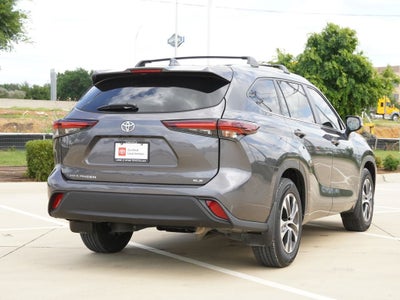 2024 Toyota Highlander XLE