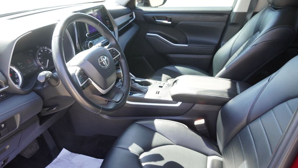 2023 Toyota Highlander XLE