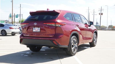2023 Toyota Highlander XLE