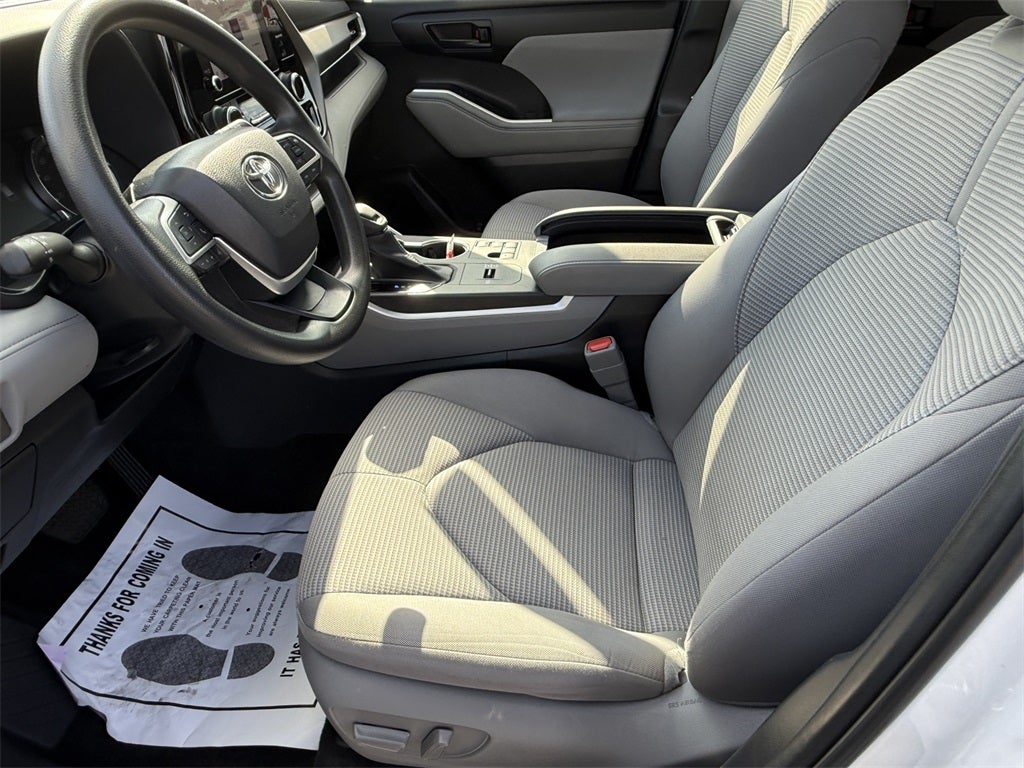 2023 Toyota Highlander L