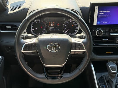 2023 Toyota Highlander XSE