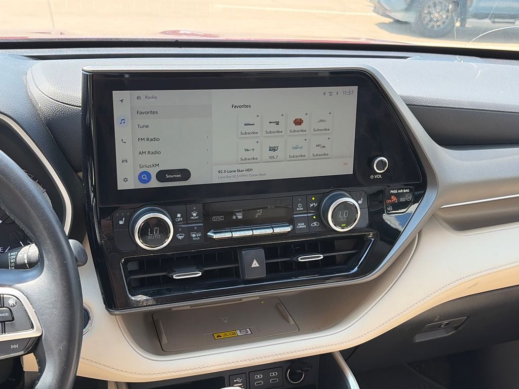 2023 Toyota Highlander XLE