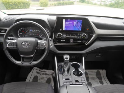 2024 Toyota Highlander LE