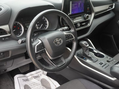 2024 Toyota Highlander LE