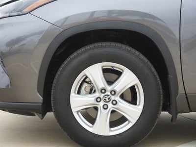 2024 Toyota Highlander LE