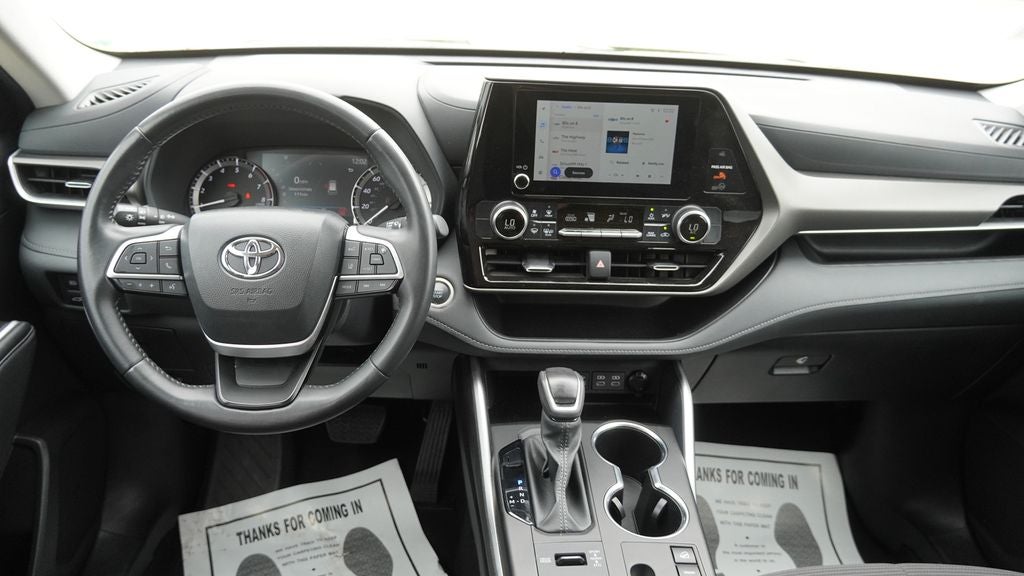 2024 Toyota Highlander LE