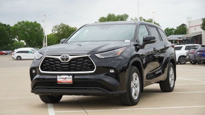 2024 Toyota Highlander LE