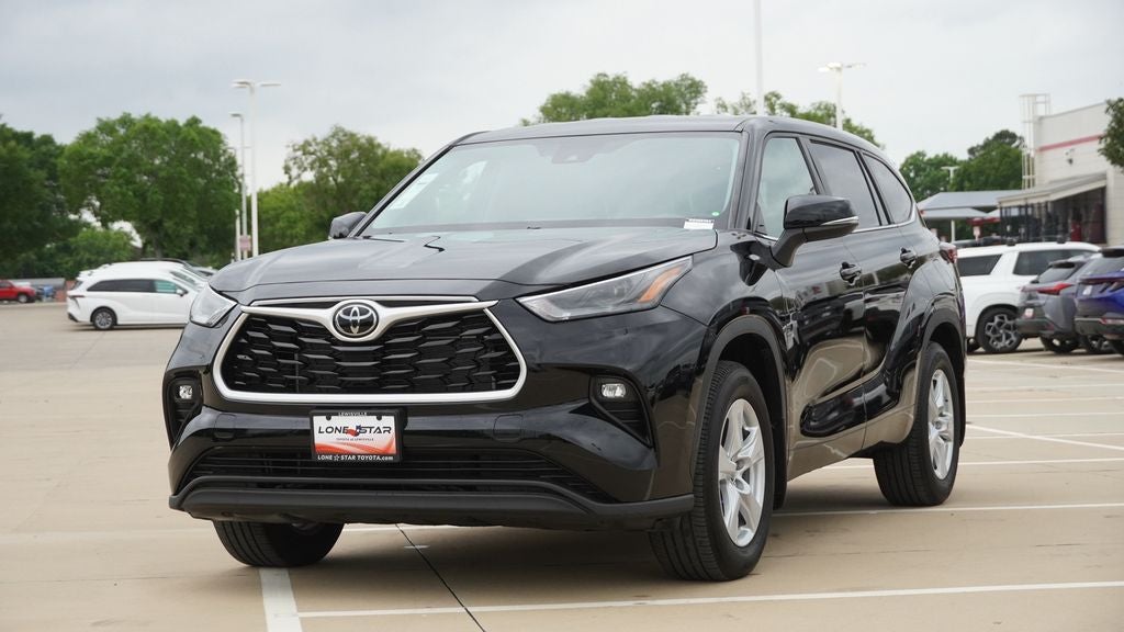 2024 Toyota Highlander LE