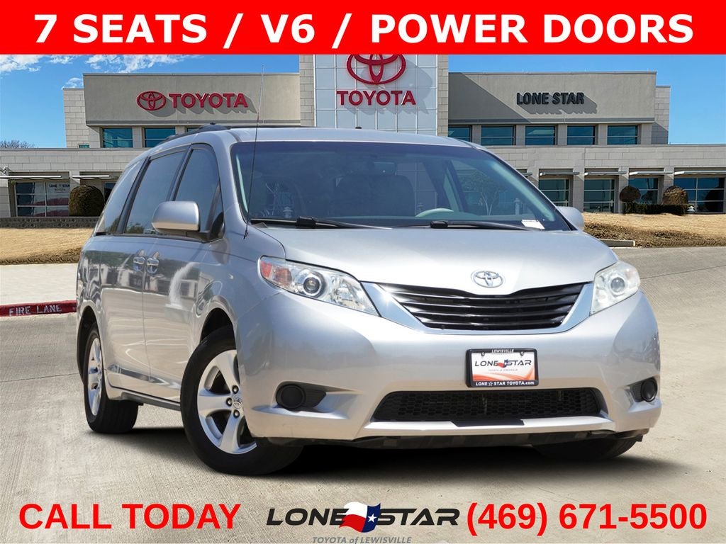 2013 Toyota Sienna LE 8 Passenger