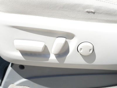 2013 Toyota Sienna LE 8 Passenger