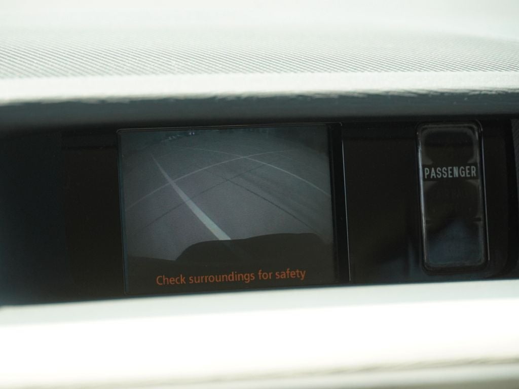 2013 Toyota Sienna LE 8 Passenger