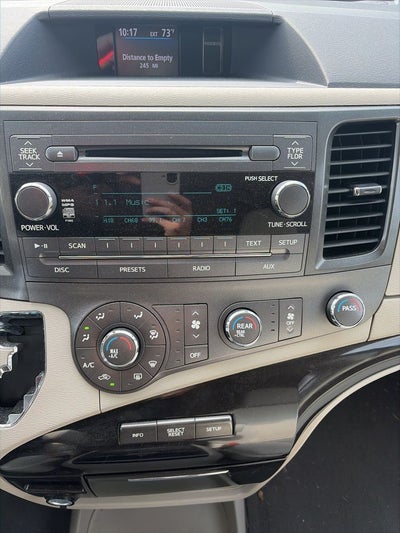 2012 Toyota Sienna Base 7 Passenger