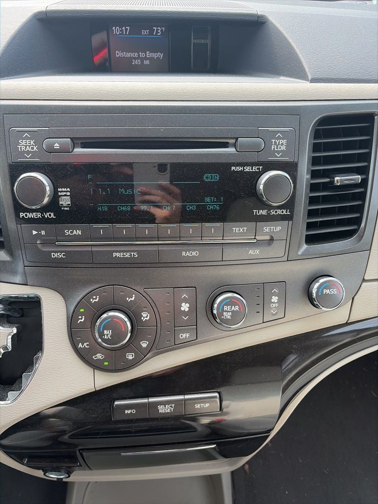 2012 Toyota Sienna Base 7 Passenger