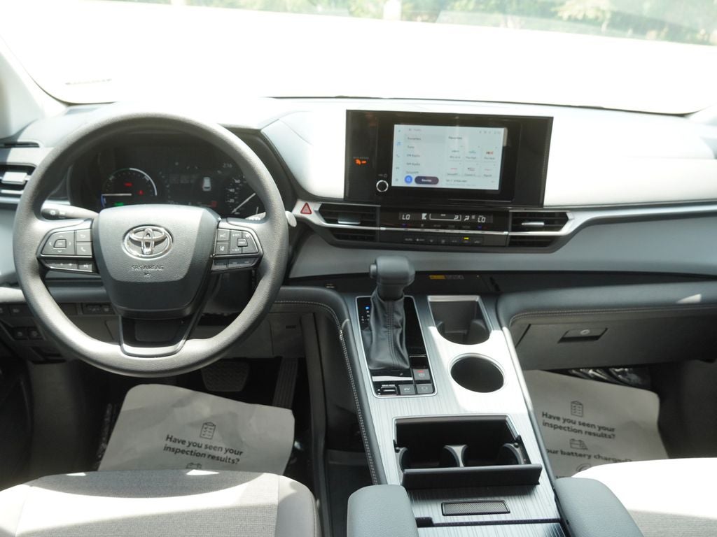 2026 Toyota Sienna LE 8 Passenger