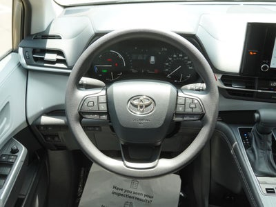 2026 Toyota Sienna LE 8 Passenger