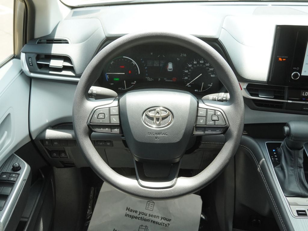 2026 Toyota Sienna LE 8 Passenger