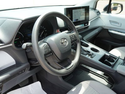 2026 Toyota Sienna LE 8 Passenger