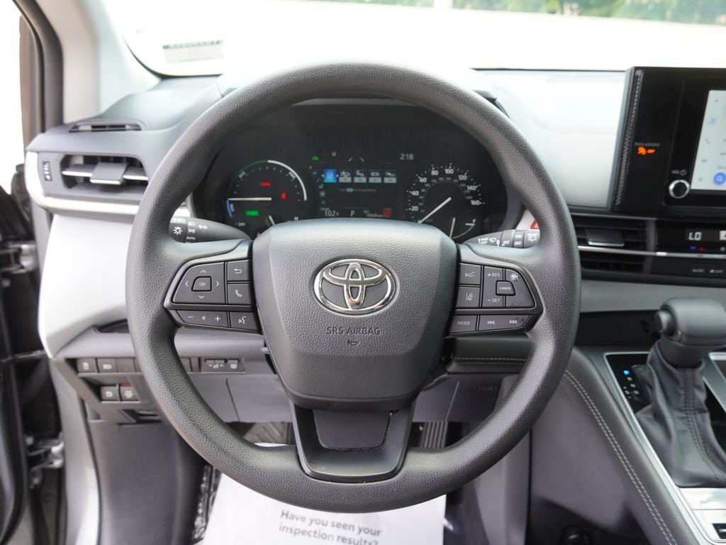 2026 Toyota Sienna LE 8 Passenger