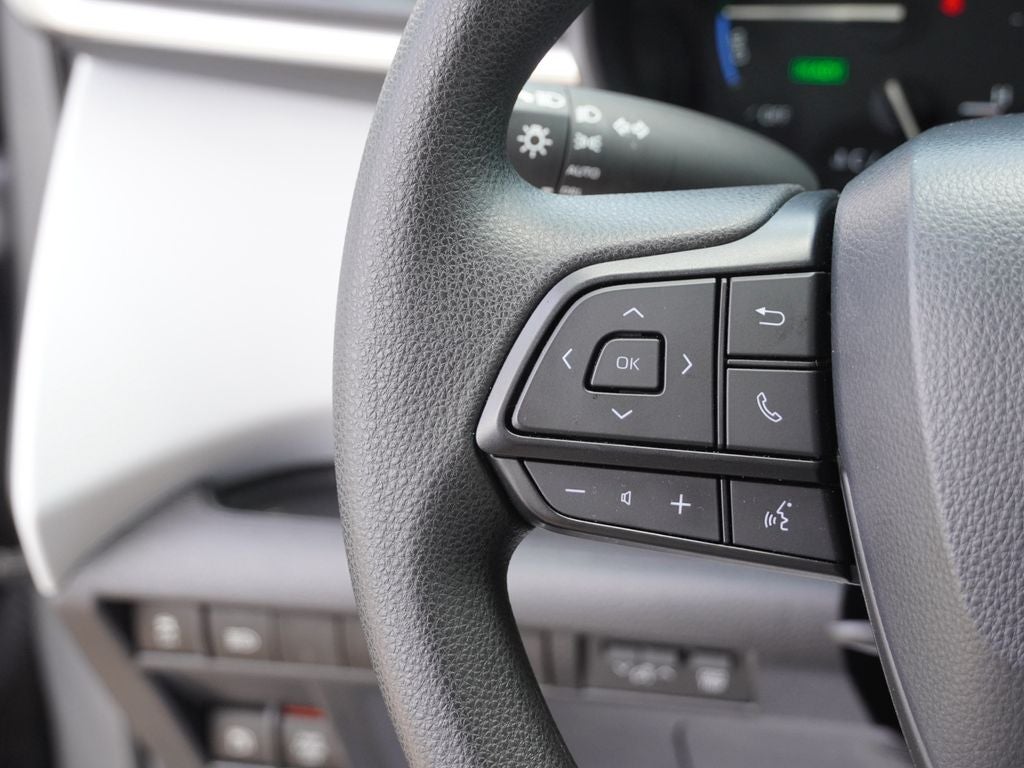 2026 Toyota Sienna LE 8 Passenger